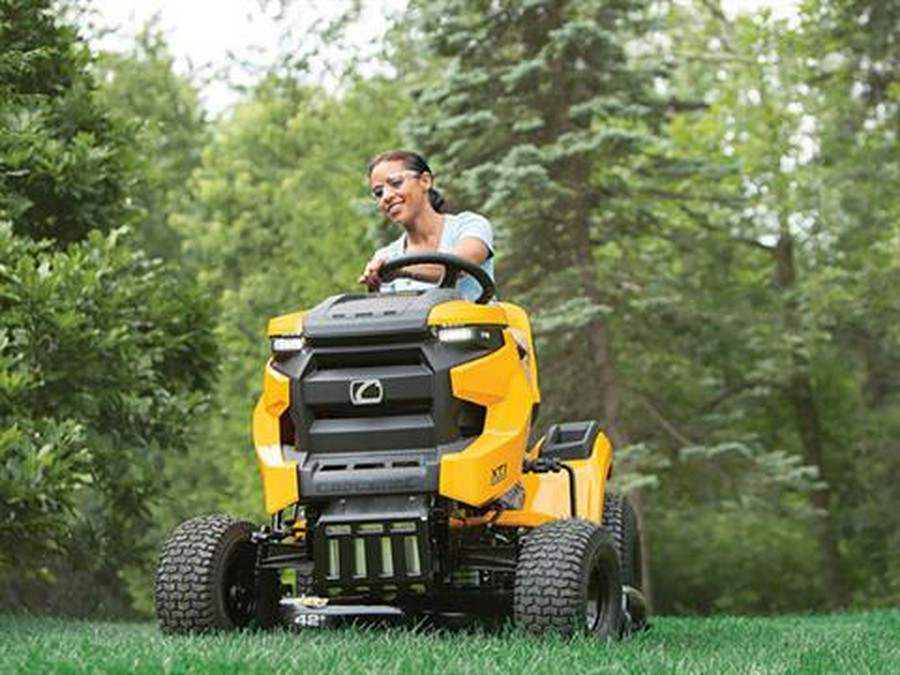 2026 Cub Cadet XT1 Enduro Series XT1 LT42 IntelliPOWER 42 in. Cub Cadet 547 cc