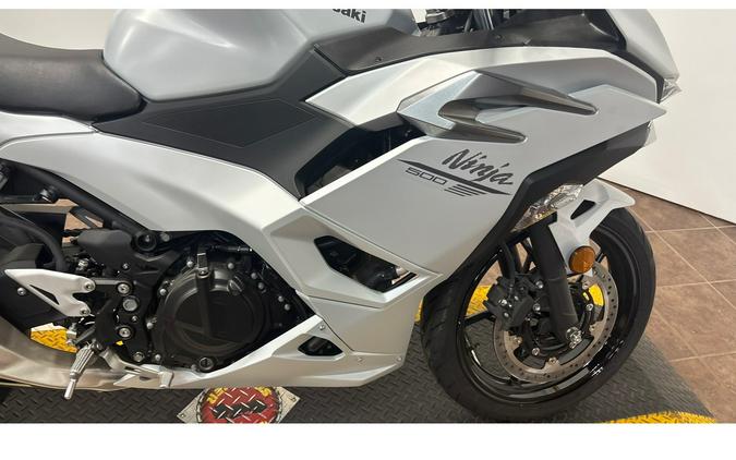 2025 Ninja® 500 Base - Kawasaki