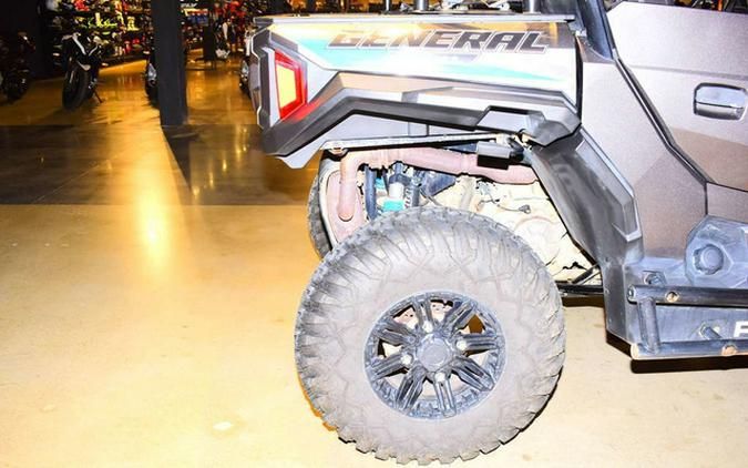 2019 Polaris GENERAL 1000 EPS Deluxe Titanium Metallic