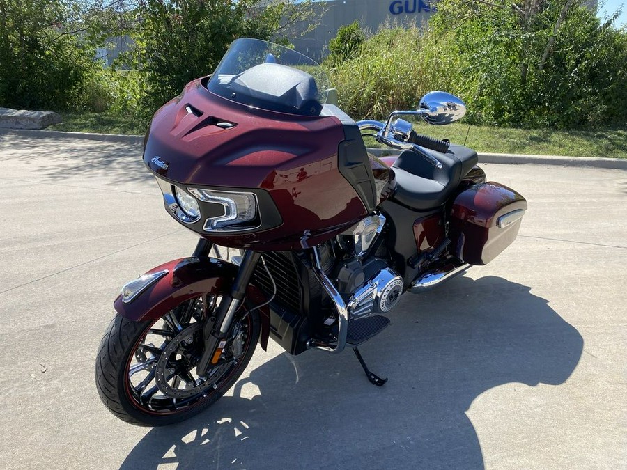 2023 Indian Motorcycle® Challenger® Limited Maroon Metallic