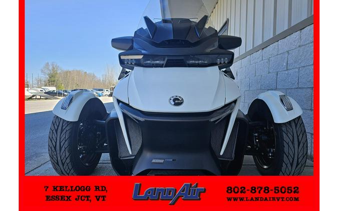 2024 Can-Am Spyder RT Sea To Sky