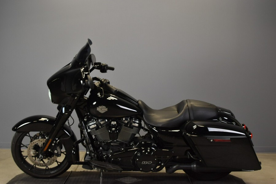 2022 Harley-Davidson Street Glide Special