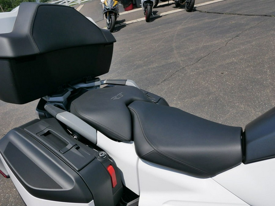 2026 BMW R 1300 RT Alpine White 3 1300 RT