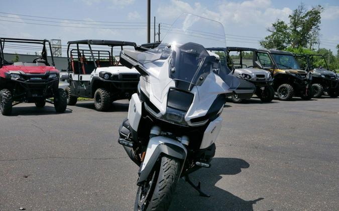 2026 BMW R 1300 RT Alpine White 3 1300 RT