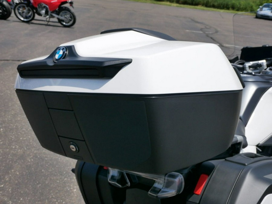 2026 BMW R 1300 RT Alpine White 3 1300 RT