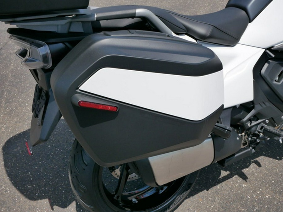 2026 BMW R 1300 RT Alpine White 3 1300 RT