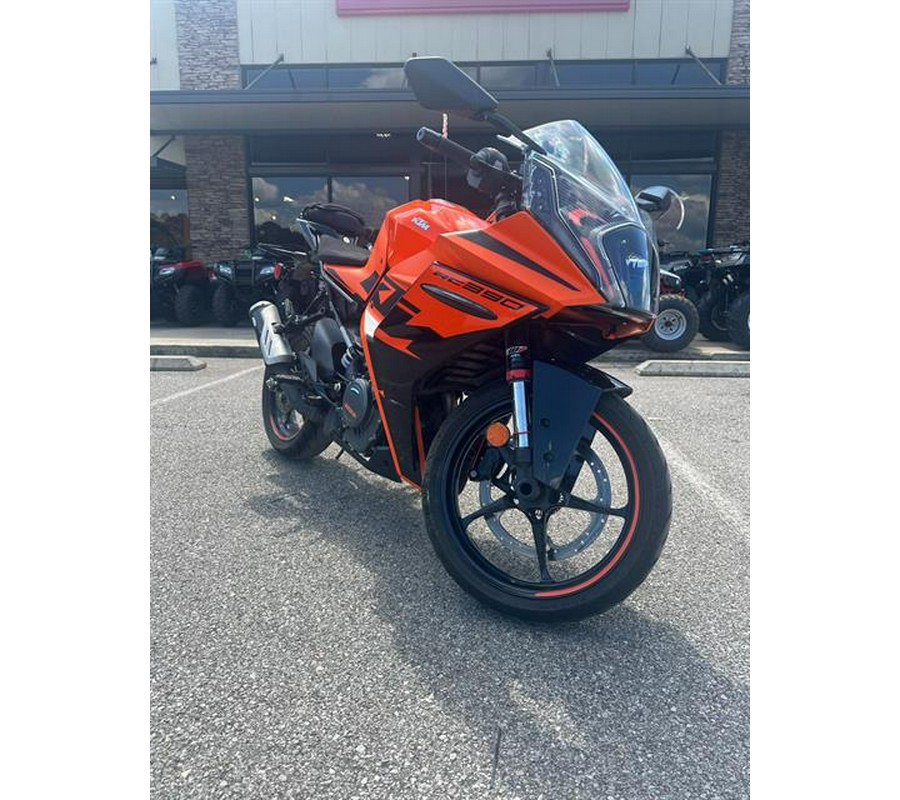 2022 KTM RC 390