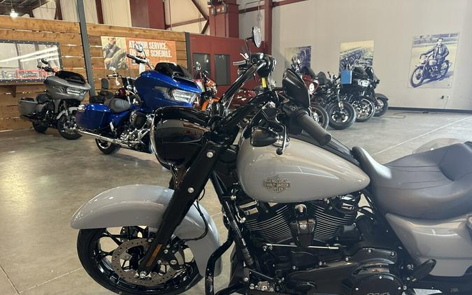 2025 Harley-Davidson® Road King™ Special FLHRXS