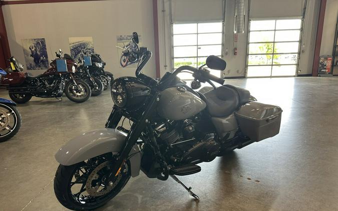 2025 Harley-Davidson® Road King™ Special FLHRXS
