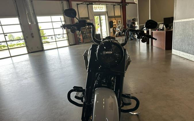 2025 Harley-Davidson® Road King™ Special FLHRXS