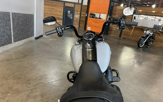 2025 Harley-Davidson® Road King™ Special FLHRXS