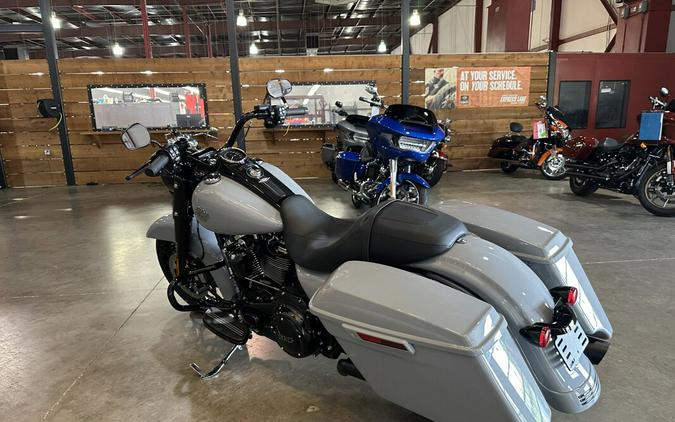 2025 Harley-Davidson® Road King™ Special FLHRXS