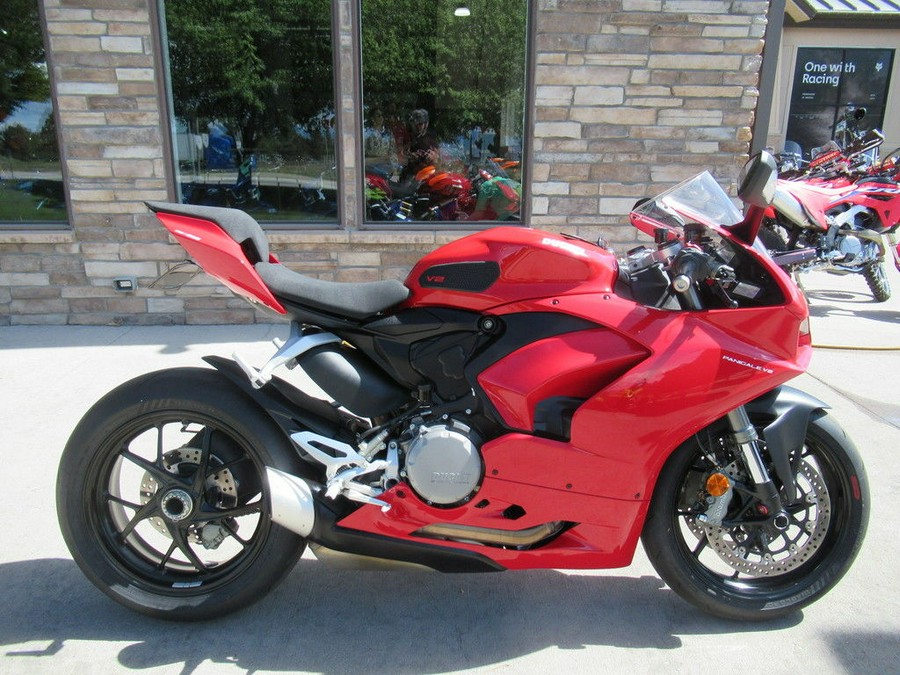 2025 Ducati Panigale V2