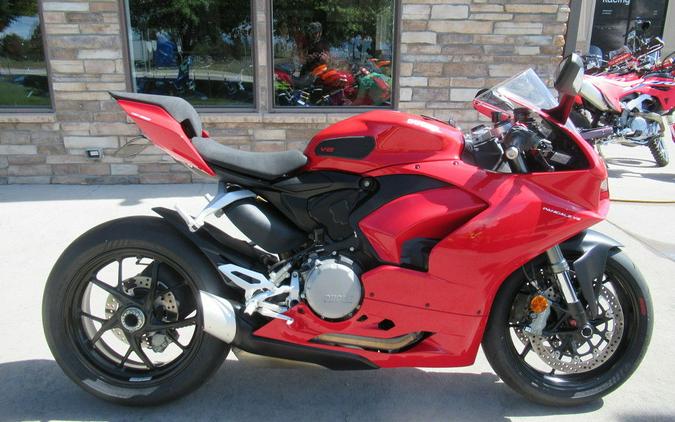 2025 Ducati Panigale V2