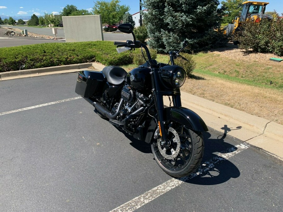 2023 Harley-Davidson Road King Special Vivid Black