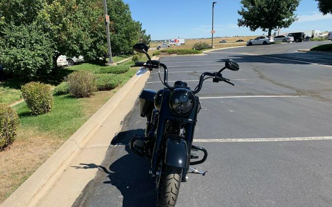 2023 Harley-Davidson Road King Special Vivid Black