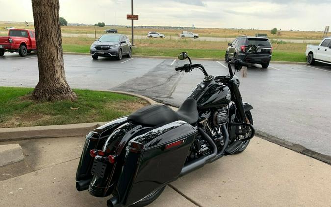 2023 Harley-Davidson Road King Special Vivid Black