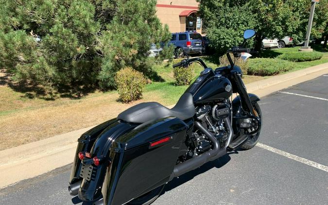 2023 Harley-Davidson Road King Special Vivid Black