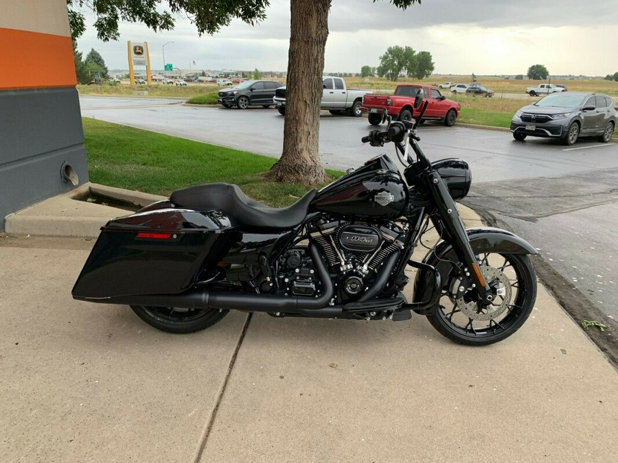 2023 Harley-Davidson Road King Special Vivid Black