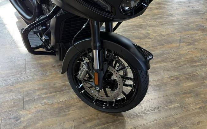 2026 Indian Motorcycle® Challenger® Dark Horse® 112 Black Smoke