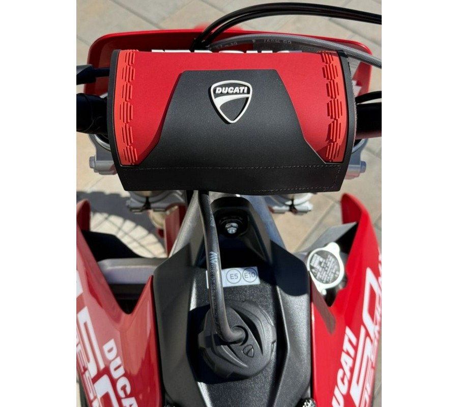 2026 Ducati Desmo450 MX