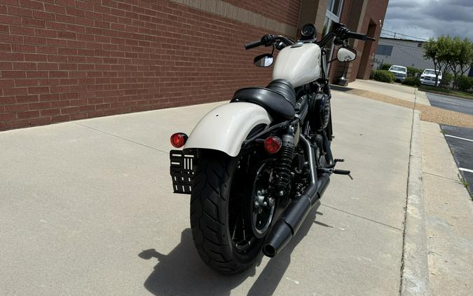 2022 Harley-Davidson® Iron 883™ White Sand Pearl