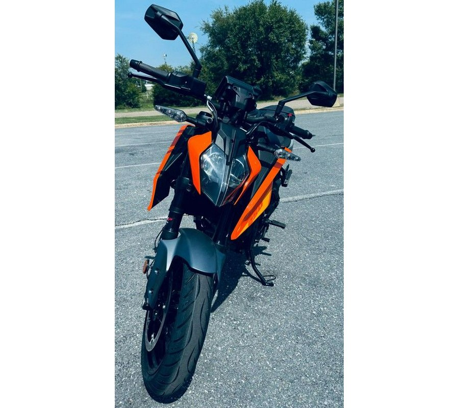 2024 KTM 250 Duke