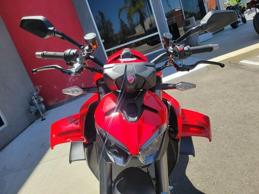 2026 Ducati Streetfighter V4