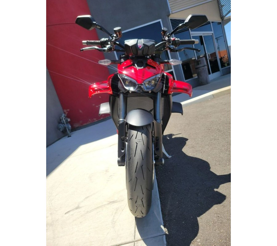 2026 Ducati Streetfighter V4