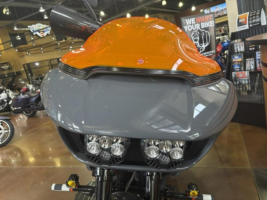 2018 Harley-Davidson® FLTRXSE - CVO™ Road Glide®