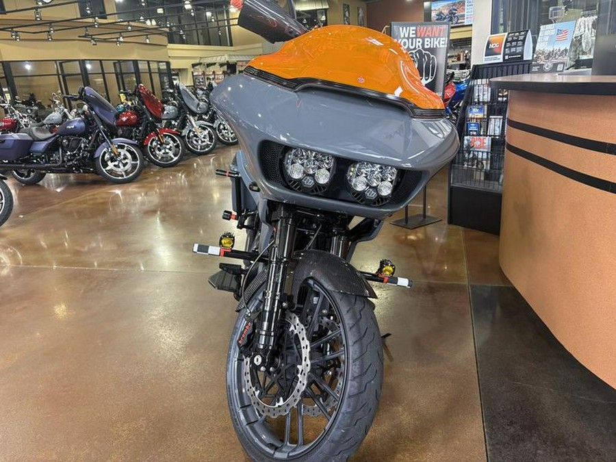 2018 Harley-Davidson® FLTRXSE - CVO™ Road Glide®