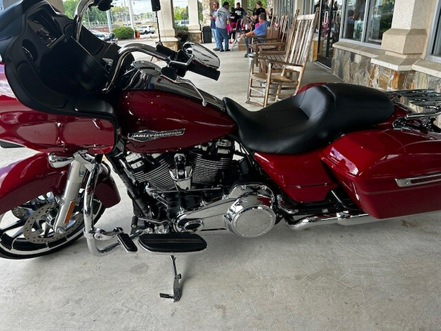 2021 Harley-Davidson Road Glide Billiard Red