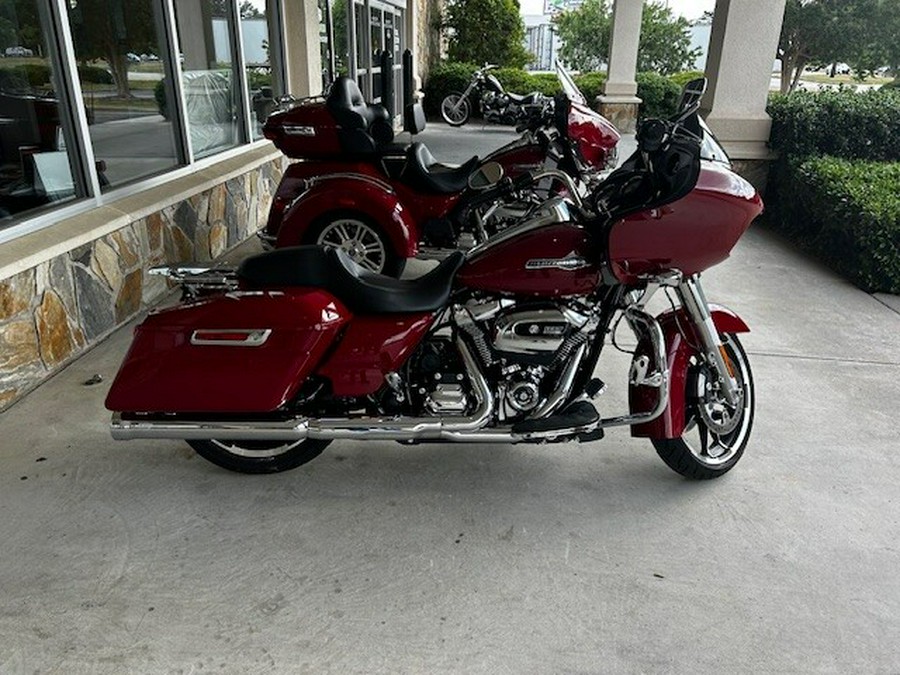 2021 Harley-Davidson Road Glide Billiard Red