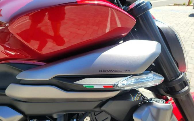 2026 Ducati XDiavel V4 Burning Red