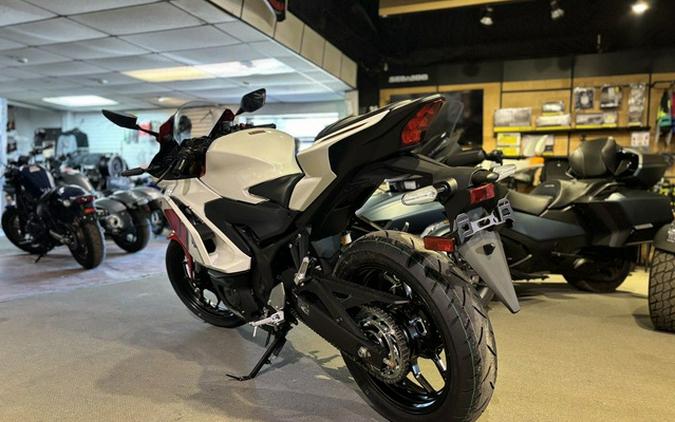 2026 Yamaha YZF R3