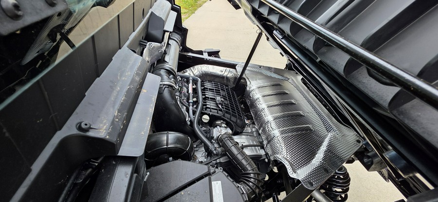 2026 Can-Am Defender XT CAB HD11