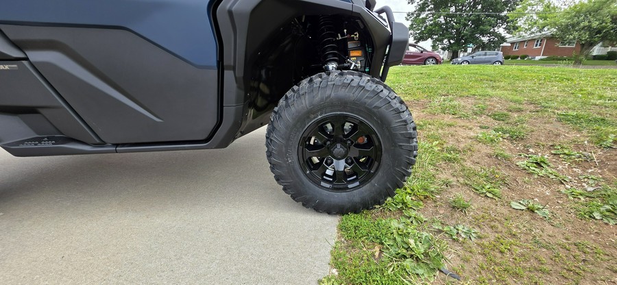 2026 Can-Am Defender XT CAB HD11