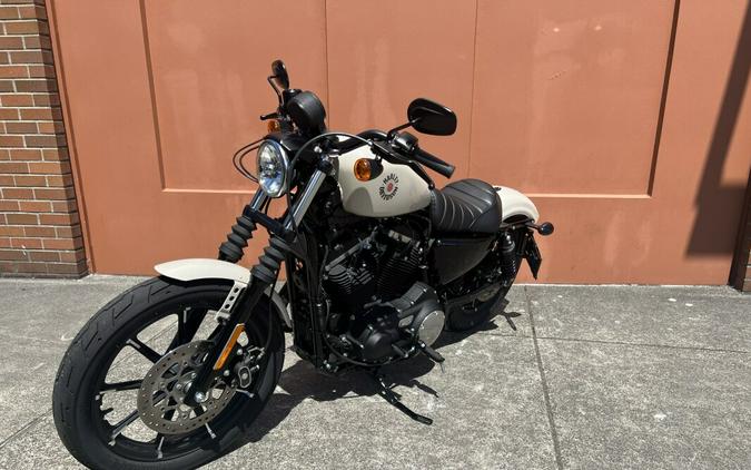 2022 Harley-Davidson Iron 883 White Sand Pearl