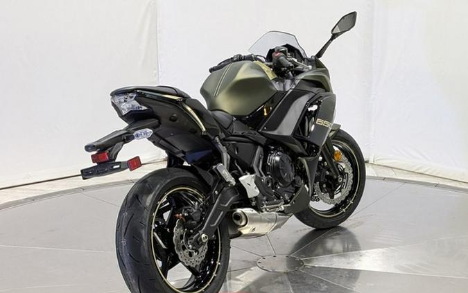 2024 Kawasaki Ninja 650 Metallic Matte Dark GrayMetallic Spark