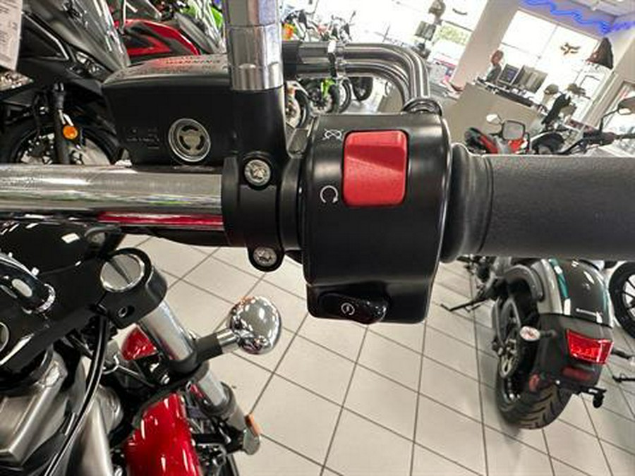 2025 Kawasaki Vulcan 900 Custom