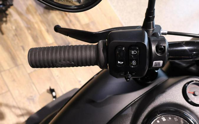 2026 Indian Motorcycle® Springfield ® Dark Horse® Black Smoke