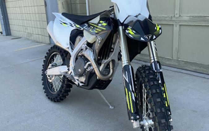 2026 Triumph TF 450-C Jet Black Pure White