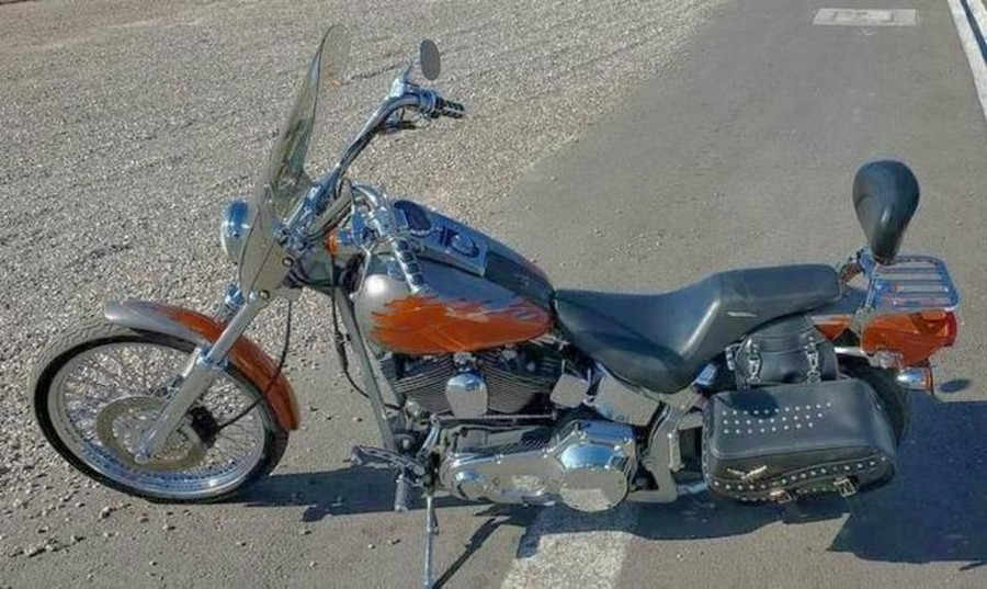 2002 Harley-Davidson® FLHTC - Electra Glide® Classic