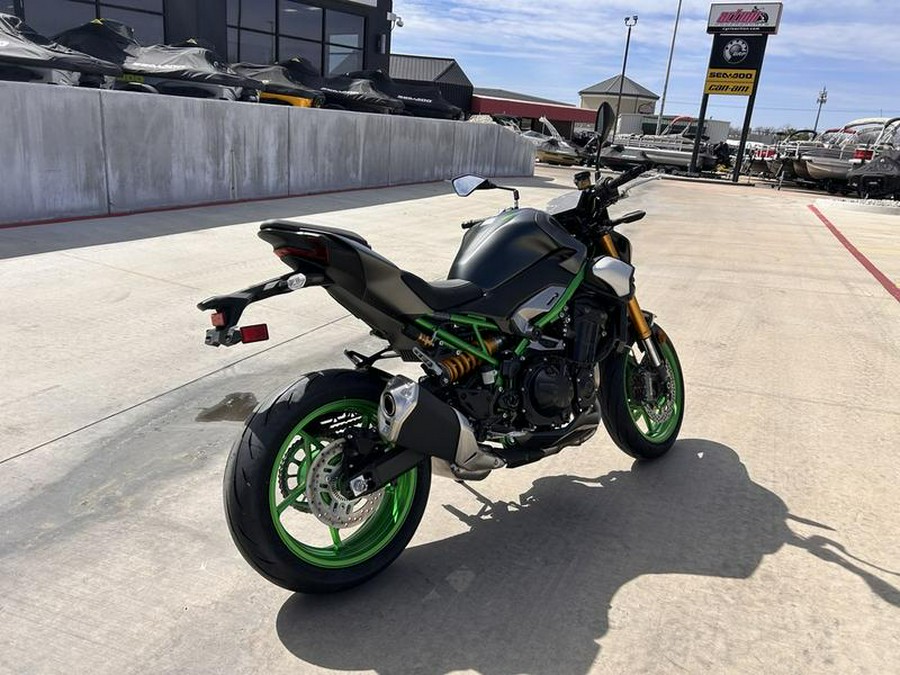 2026 Kawasaki Z900 SE ABS