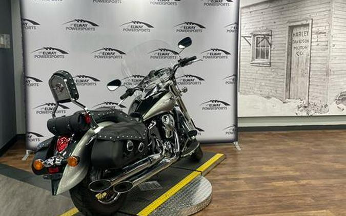 2020 Kawasaki Vulcan 900 Classic LT