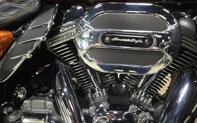 2015 Harley-Davidson® FLTRUSE - CVO™ Road Glide® Ultra