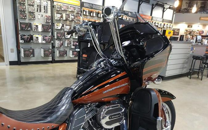 2015 Harley-Davidson® FLTRUSE - CVO™ Road Glide® Ultra