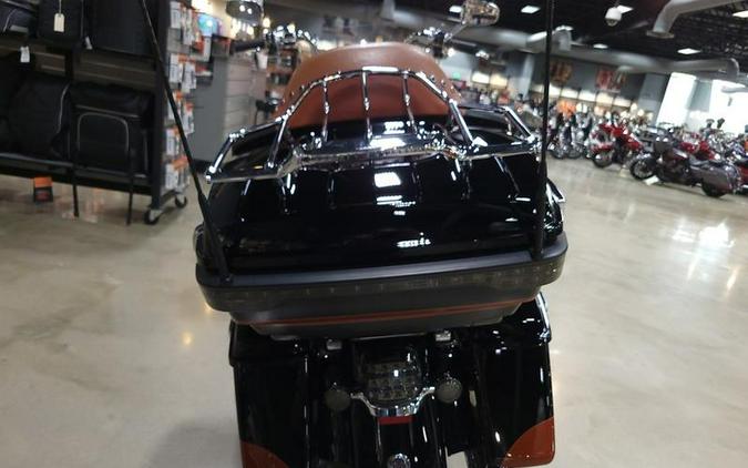 2015 Harley-Davidson® FLTRUSE - CVO™ Road Glide® Ultra