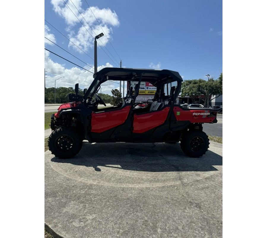 2023 Honda Pioneer 1000-6 Deluxe Crew