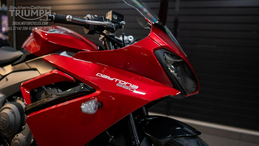 2025 Triumph Daytona 660 Carnival Red/Sapphire Black